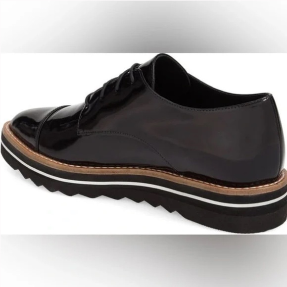 Vince Alanis Pointy Toe Oxford Patent Leather Shoes - Picture 4 of 16